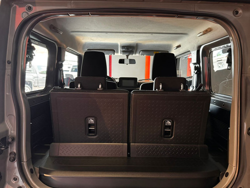 Suzuki Jimny 1.5 Glx At