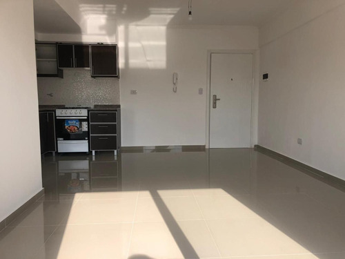 Imagen 4 de 7 de Departamento En Venta De 1 Dormitorio En San Justo