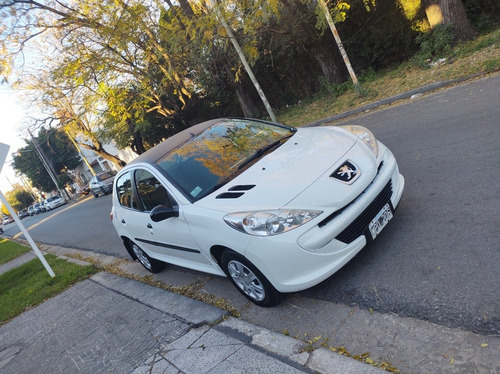 Peugeot 207 2013 1.4 Active 75cv