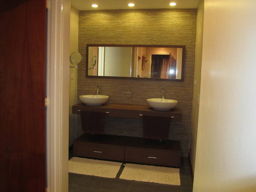 Imagen 18 de 29 de Se Vende Casa 529m2 5h/6b/3p Urb Miranda 2551