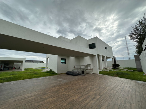 Quinta Hermosa En Venta En Portal De Zuazua *atención Inversionistas*