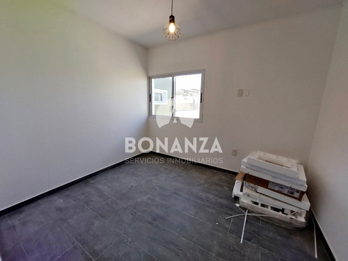 Imagen 16 de 28 de Piriápolis, Los Ángeles. Casa En Venta. 3 Dormitorios, 2 Baños.