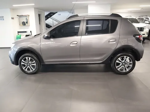 Renault Sandero Stepway 1.6 Intens Aut