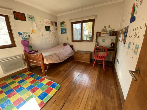 Casa En Venta De 3d, Gran Jardín Y Piscina En Providencia