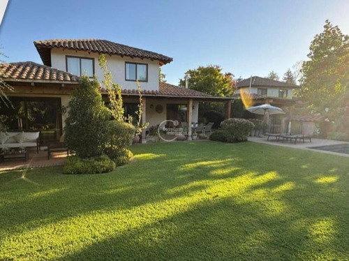 Linda Casa Estilo Chilena, Condominio Araucarias De Zapallar