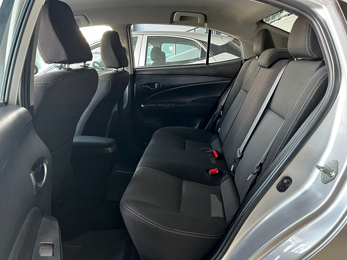 Toyota Yaris 1.5 16V FLEX SEDAN XL MULTIDRIVE