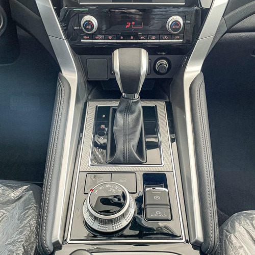 Imagen 7 de 12 de Mitsubishi Montero Sport