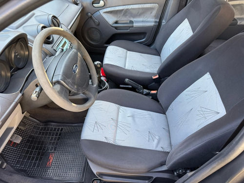 Ford Fiesta 1.6 Ambiente Plus