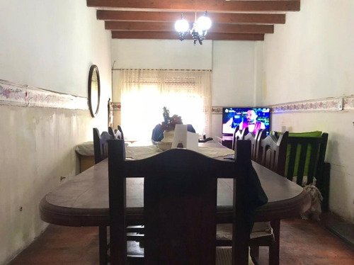 Imagen 4 de 5 de Chalet En Venta En Ituzaingo Norte