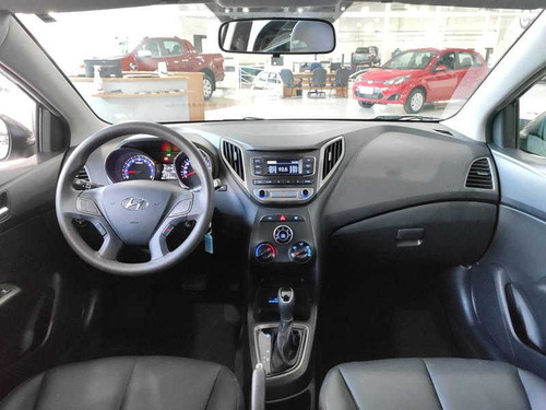 Imagem 8 de 10 de Hyundai Hb20 1.6 Comfort Plus Aut (flex)