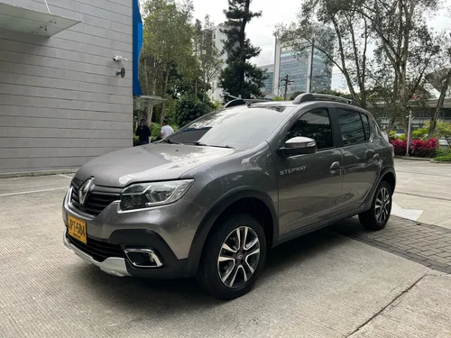 Renault Stepway 1.6 Intense Automática