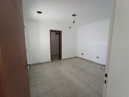 Imagen 5 de 20 de 7 E/ 163 Y 164, Berisso - Casa En Ph En Venta
