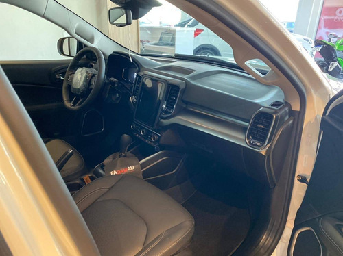 Imagem 8 de 15 de Fiat Toro 2.0 16v Turbo Diesel Volcano 4wd At9