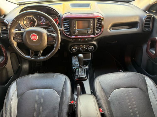 Fiat Toro 1.8 16v Freedom Flex 4x2 Aut. 4p