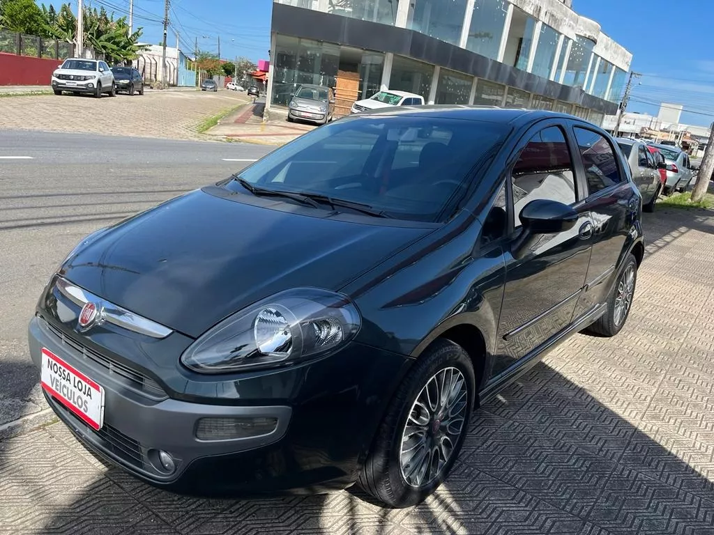 Fiat Punto 1.8 SPORTING 16V FLEX 4P AUTOMATIZADO