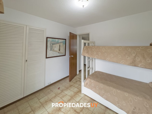 Imagen 16 de 23 de Muy Lindo Apartamento En Piso Intermedio.