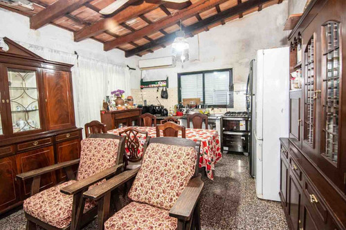Casa 4 Dormitorios Venta Campo Quijano