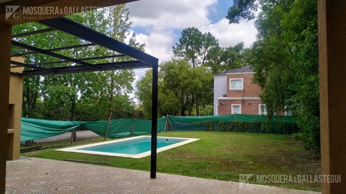 Casa En Venta - Boat Center.