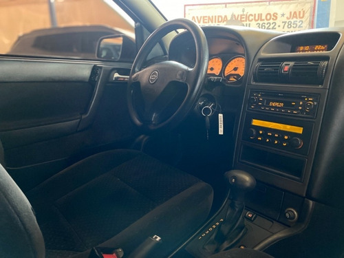Imagem 7 de 9 de Chevrolet Astra Hatch Advantage 2.0 Automatico