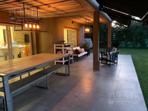 Imagen 2 de 29 de Casa - Echeverría Del Lago - Canning - Esteban Echeverría - Venta Con Renta