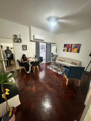 Venta Departamento De 2 Ambientes Muy Amplios Excelente Ubicación En Almagro