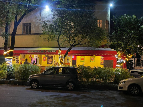 Traspaso Local En Esquina En Portales