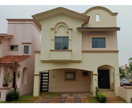 Casa Con Excelente Ubicación En Las Cruces, Col. Villa California, Jalisco Tlajomulco De Zuñiga. Arf