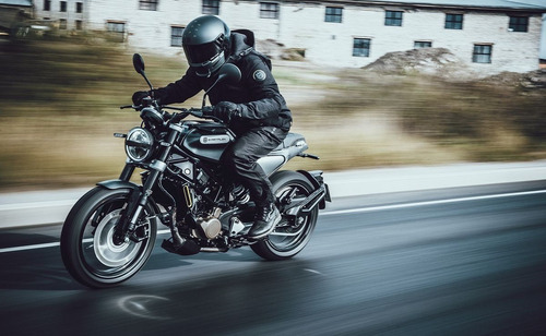 Husqvarna Svartpilen 200