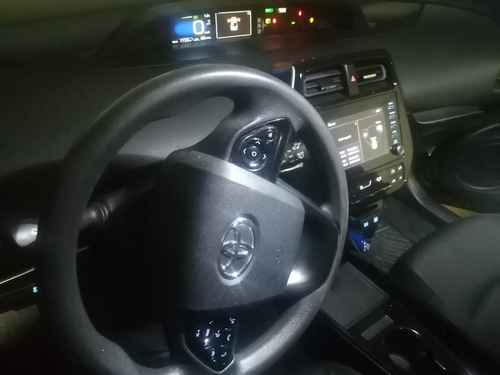 Toyota Prius 1.8 Base Cvt
