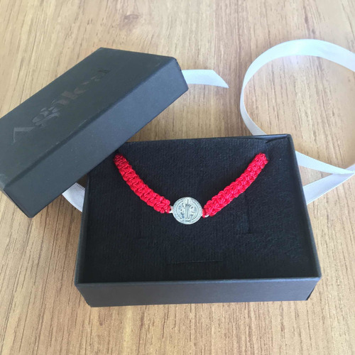 Imagen 7 de 9 de Pulsera Hilo Roja San Benito De Plata .925 Agálea