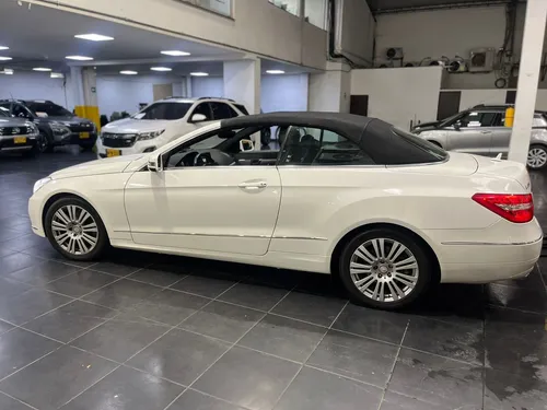 Mercedes Benz E200 Cgi At 4x2 1.8