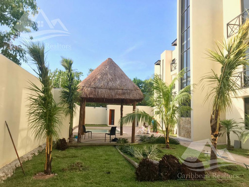 Departamento En Venta En Cancún/av. Huayacan N-clm1521