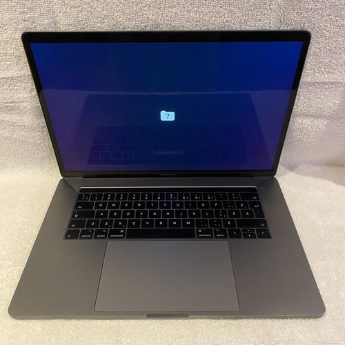Apple Macbook Pro A1707 (2017) Laptop 15  I7 3.1ghz Cpu  Cce