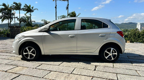 Chevrolet Onix 1.0MT LT
