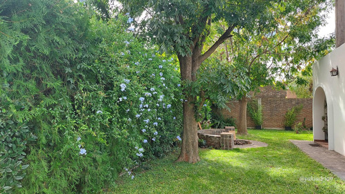 Casa En Venta En Escobar Centro, Gba Norte - 5 Ambientes