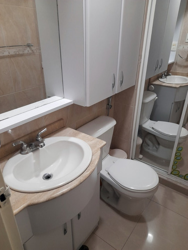 Imagen 11 de 18 de Alquiler De Apartamento En El C.r Guaica Mar I En Lechería Edo. Anzoátegui.