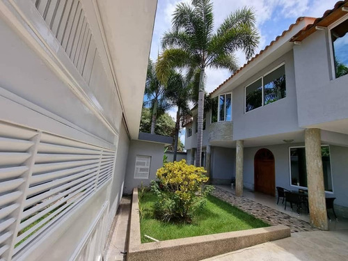 Imagen 25 de 29 de Venta Casa Urb. La Viña Valencia
