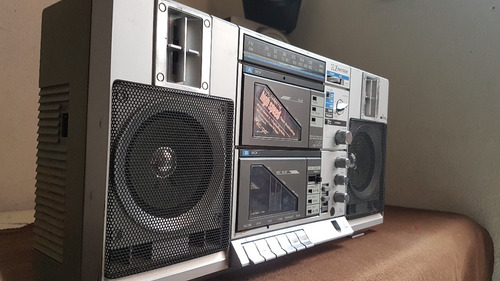 Radiograbadora Vintage Boombox Emerson Ctr-949