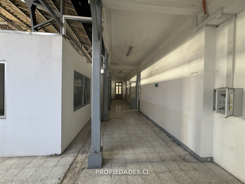 Oficinas-local Comercial Arriendo En Stgo Metro Los Héroes