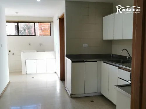 Oficina En Arriendo En El Poblado. Cod A775489