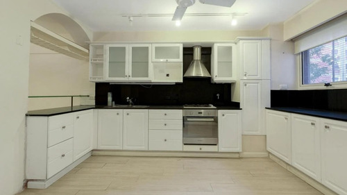 Venta Departamento 4 Ambientes Balcón Cochera En Belgrano.