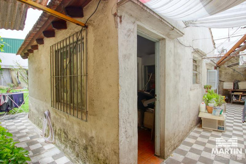 Casa Con Departamento Y Jardín - Munro