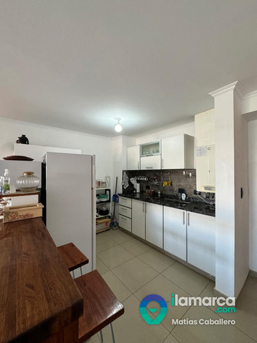 Departamento A La Venta En El Centro De Carlos Paz De 2 Dormitorios 2 Cocheras Y Pileta