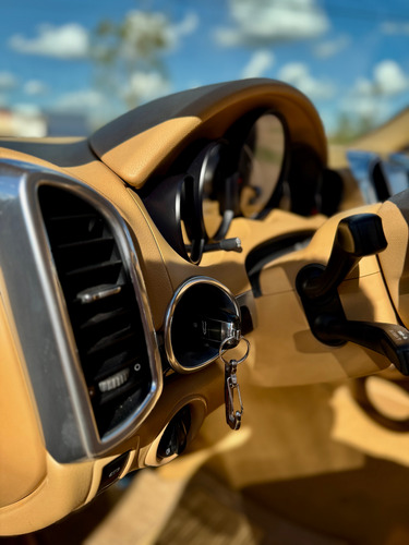 Porsche Cayenne 4.8 V8 S 5p