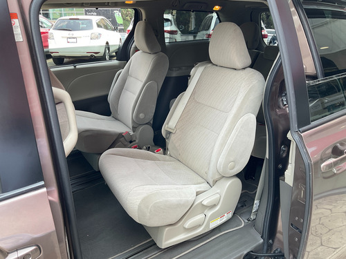 Toyota Sienna 3.5 Xle At