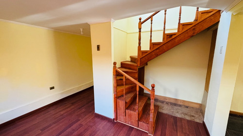 Se Vende Amplia Casa Sector Las Torres 4 Dorm Regularizada