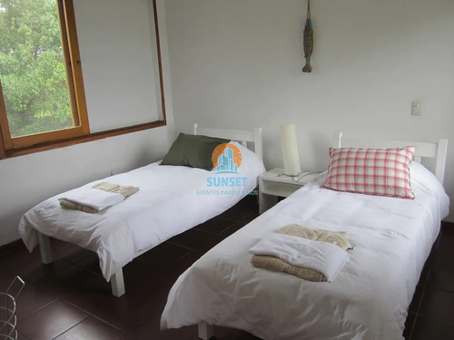 Espectacular Chacra En Jose Ignacio Compuesta Por 4 Casas Alquiler Anual- Ref: 4