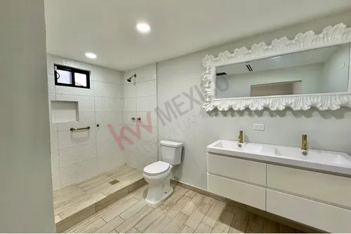 Se Renta Casa Muy Amplia Y Moderna En Colonia Burocratas, Mexicali Bc