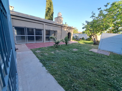 Importante Propiedad Con Dos Casas