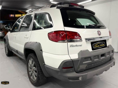 Imagem 4 de 10 de Fiat Palio 1.8 Mpi Adventure Weekend 16v Flex 4p Manual